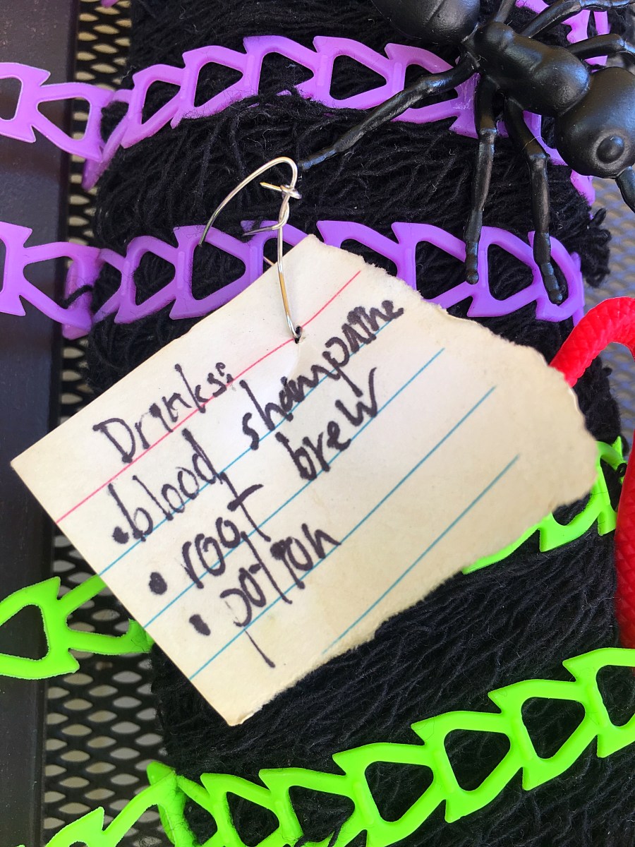 DYI Halloween wreath