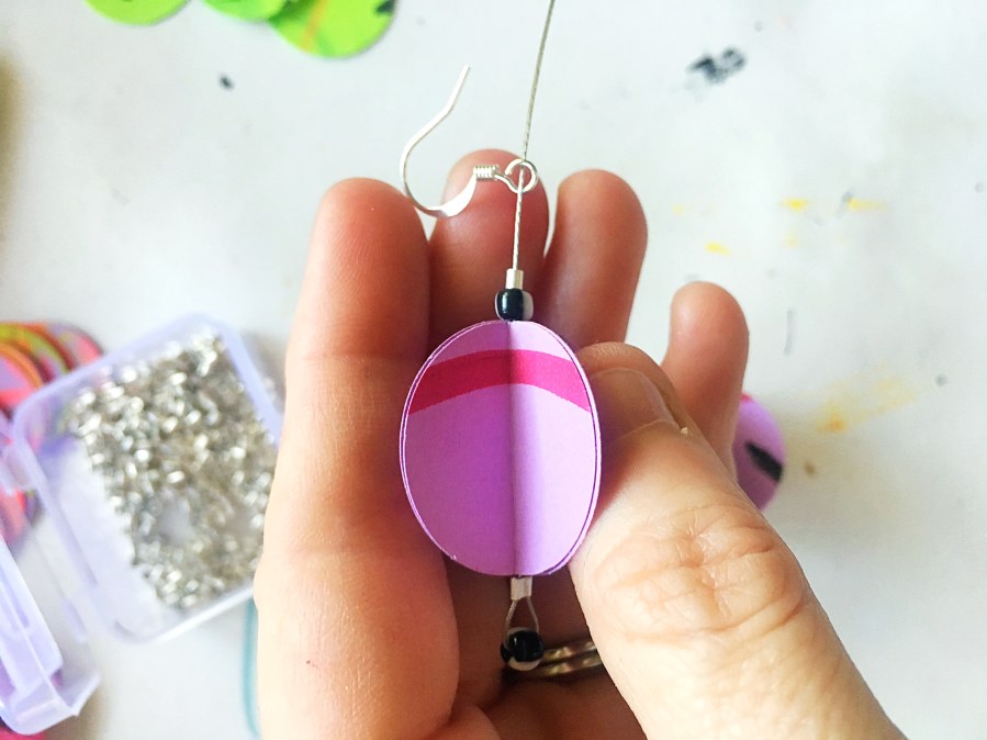 Origami earrings tutorial